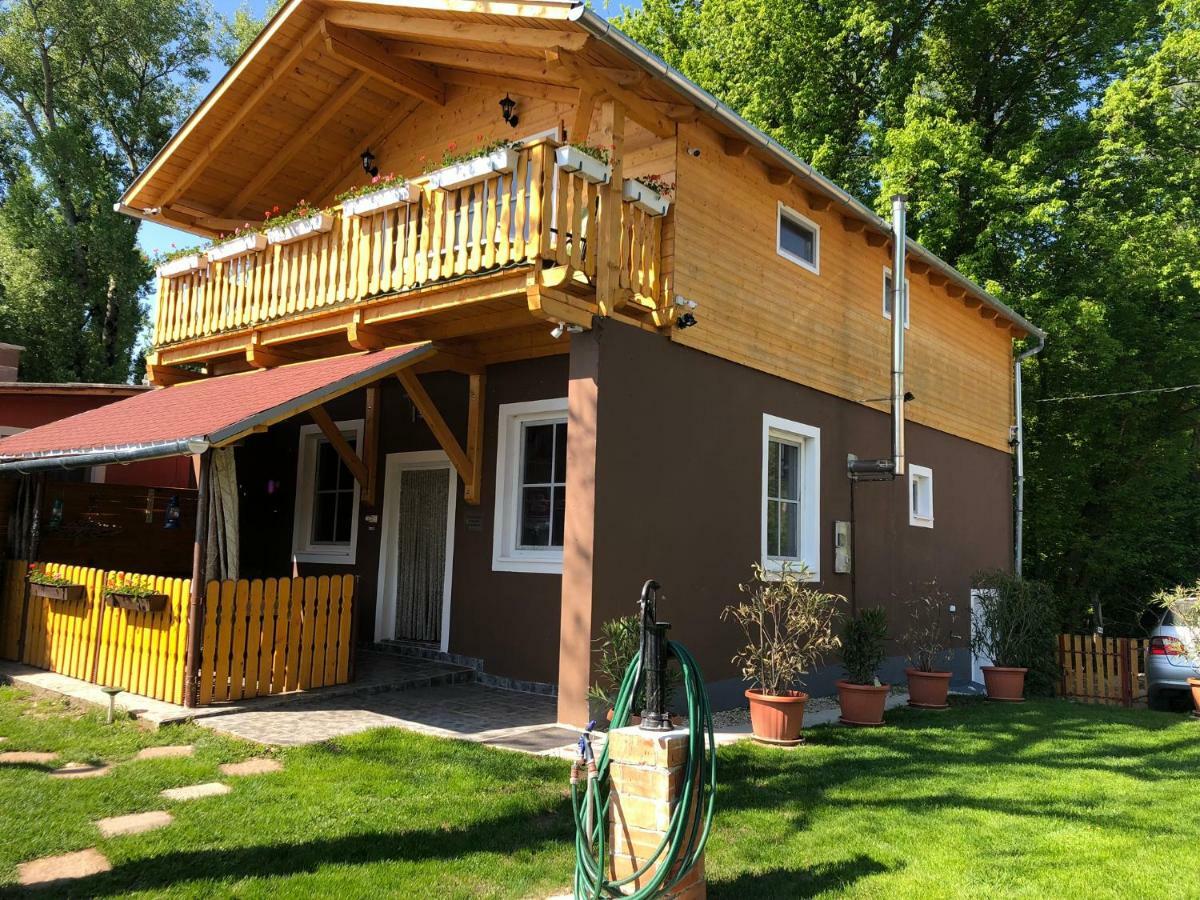 Hero 4 Sterne Ferienhaus Baja Eksteriør bilde